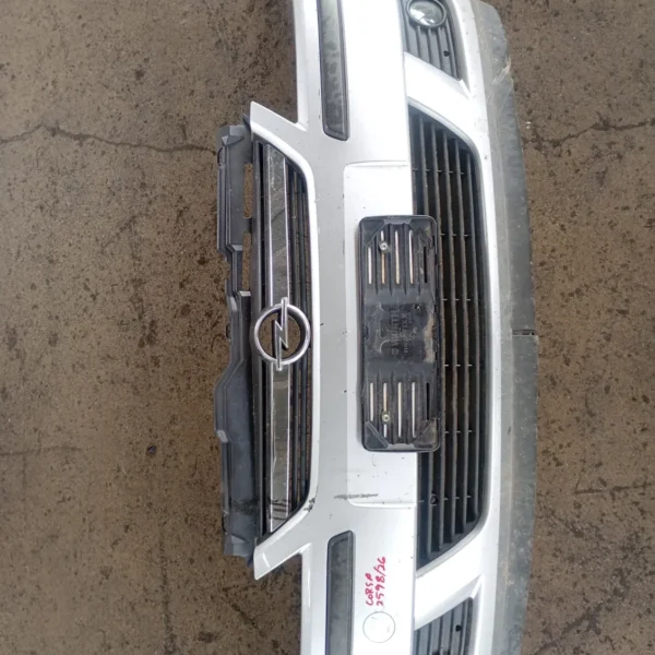 Paraurti anteriore Opel Corsa (2000 – 2006) 1.3 51 KW diesel 93177799 Z13DT