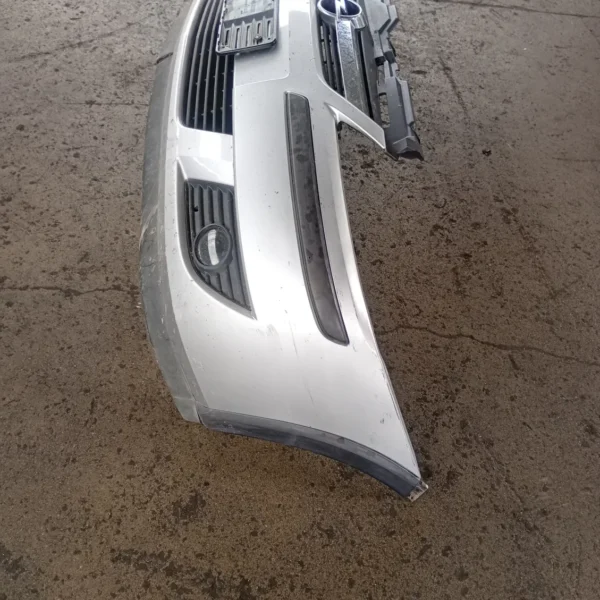 Paraurti anteriore Opel Corsa (2000 – 2006) 1.3 51 KW diesel 93177799 Z13DT