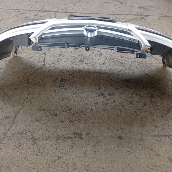 Paraurti anteriore Opel Corsa (2000 – 2006) 1.3 51 KW diesel 93177799 Z13DT