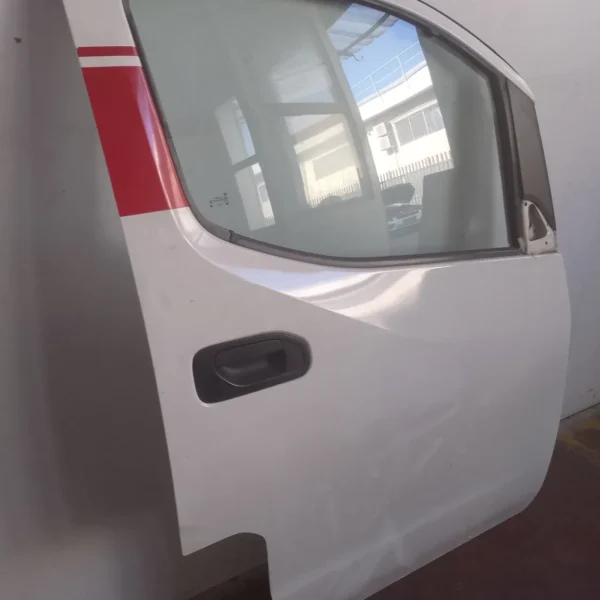 Porta anteriore destra Nissan Nv200 (2009 – oggi) 1.5 66 KW diesel H0100BJ0MA K9K