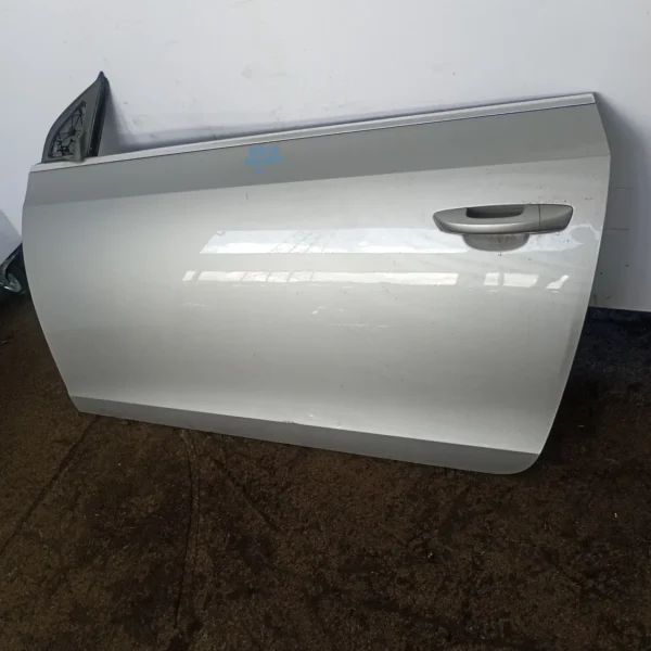 Porta anteriore sinistra Volkswagen Golf Cabrio (2011 – 2014) 2.0 103 KW diesel 5K7831055D CFH