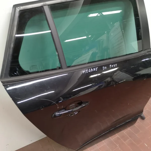 Porta posteriore destra Renault Megane 3a Serie (2013 – 2016) 1.5 81 KW diesel 821007080R K9K A6