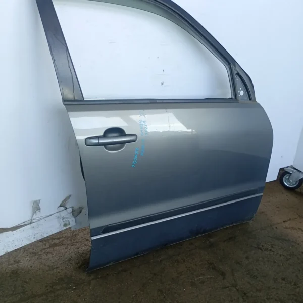 Porta anteriore destra Suzuki Grand Vitara (2005 – 2012) 1.9 95 KW diesel 6800165842000 F9Q