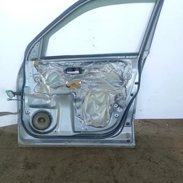 Porta anteriore destra Suzuki Grand Vitara (2005 – 2012) 1.9 95 KW diesel 6800165842000 F9Q