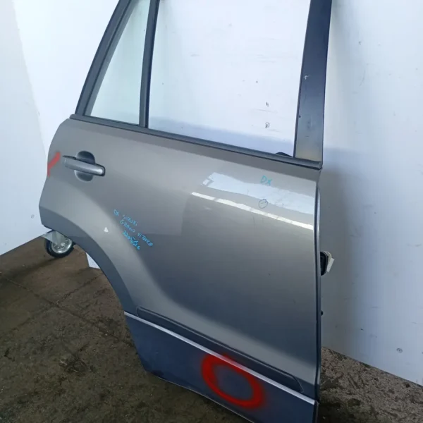 Porta posteriore destra Suzuki Grand Vitara (2005 – 2012) 1.9 95 KW diesel 6800365831000 F9Q