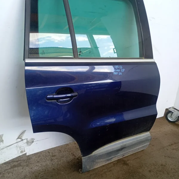 Porta posteriore destra Volkswagen Tiguan (2011 – 2016) 2.0 103 KW diesel 5N0833056A CFF