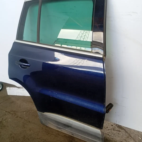 Porta posteriore destra Volkswagen Tiguan (2011 – 2016) 2.0 103 KW diesel 5N0833056A CFF