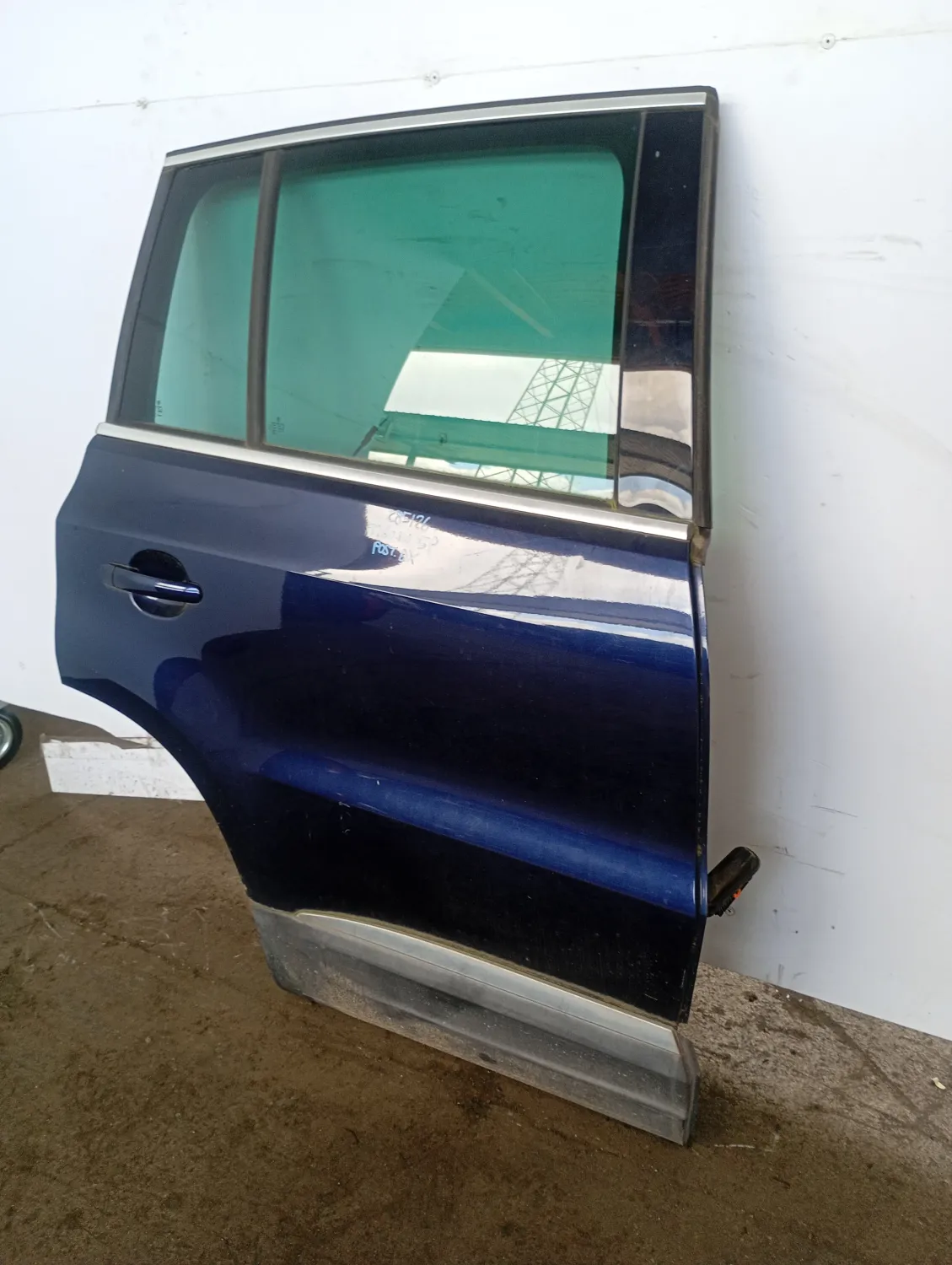 Porta posteriore destra Volkswagen Tiguan (2011 – 2016) 2.0 103 KW diesel 5N0833056A CFF