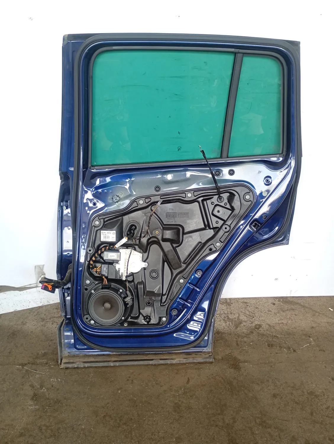 Porta posteriore destra Volkswagen Tiguan (2011 – 2016) 2.0 103 KW diesel 5N0833056A CFF