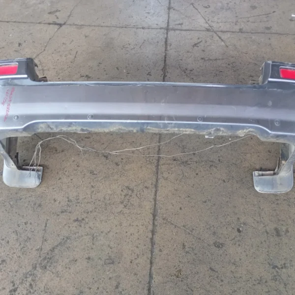 Paraurti posteriore Hyundai Terracan (2001 – 2007) 2.9 110 KW diesel 86611H1021 J3