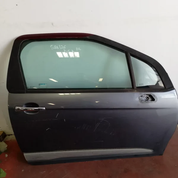 Porta anteriore destra Ds DS3 (2009 – 2016) 1.4 70 KW benzina 9800008180 8FP