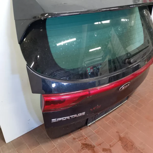 Portellone post. Kia Sportage 4a Serie (2016 – 2019) 1.6 97 KW benzina 73700F1010 G4FD