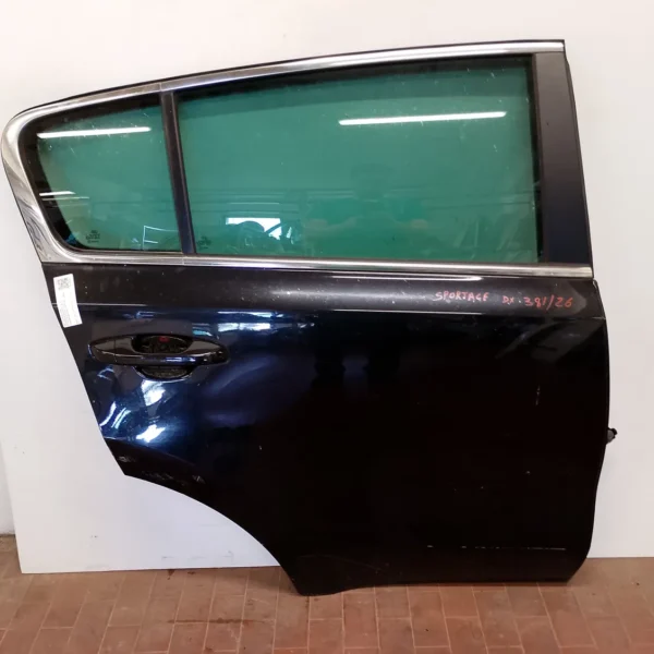 Porta posteriore destra Kia Sportage 4a Serie (2016 – 2019) 1.6 97 KW benzina 77004F1000 G4FD