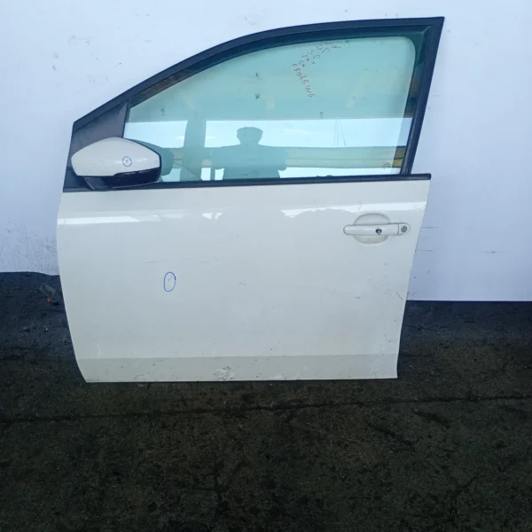Porta anteriore sinistra Volkswagen Up! (2016 – oggi) 1.0 50 KW benzina/metano 1S3831055B CPG