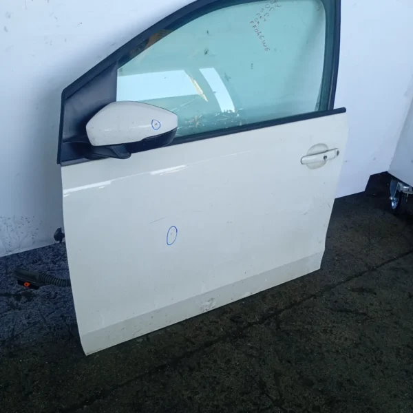 Porta anteriore sinistra Volkswagen Up! (2016 – oggi) 1.0 50 KW benzina/metano 1S3831055B CPG