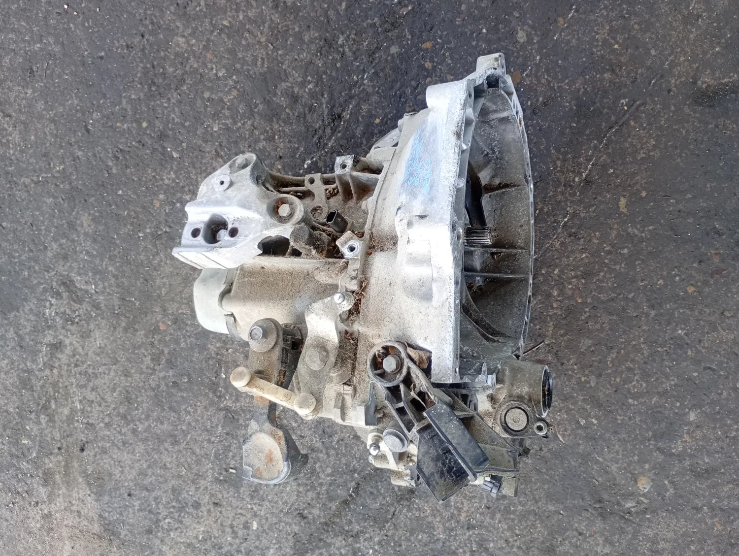 Cambio completo Peugeot 2008 (2013 – 2016) 1.2 60 KW benzina 9803846180 HM01