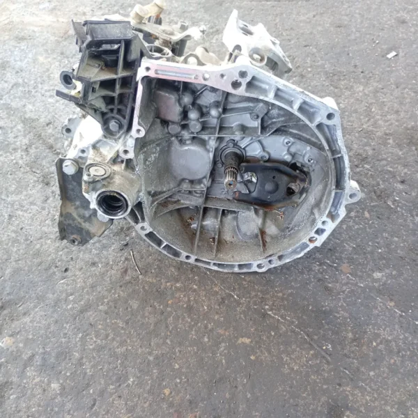 Cambio completo Peugeot 2008 (2013 – 2016) 1.2 60 KW benzina 9803846180 HM01