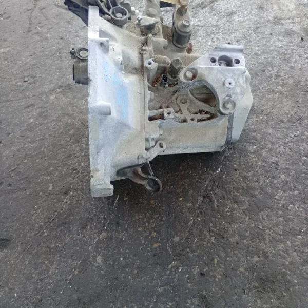 Cambio completo Peugeot 2008 (2013 – 2016) 1.2 60 KW benzina 9803846180 HM01