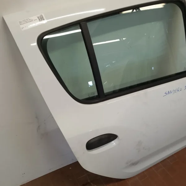 Porta posteriore destra Dacia Sandero 2a Serie (2012 – 2021) 1.5 66 KW diesel 821002434R K9K C6