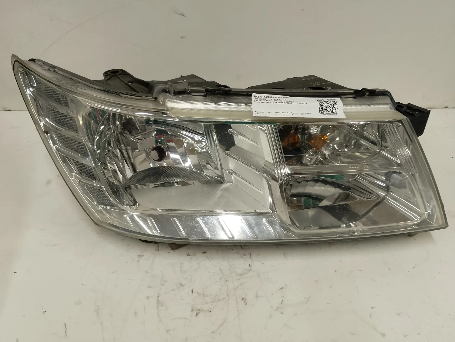 Faro ant. destra Fiat Freemont (2011 – oggi) 2.0 125 KW diesel K05067786AE 939B5000