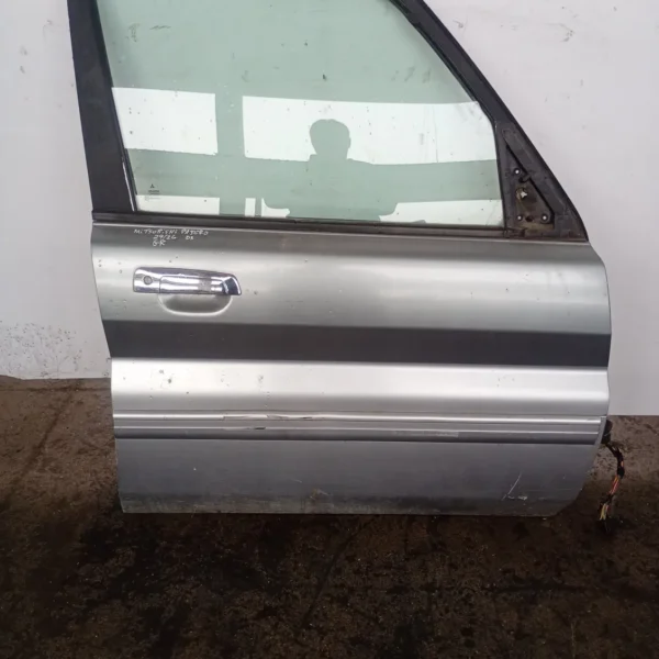 Porta anteriore destra Mitsubishi Pajero Pinin (1999 – 2006) 1.8 84 KW benzina MR566672 4G93