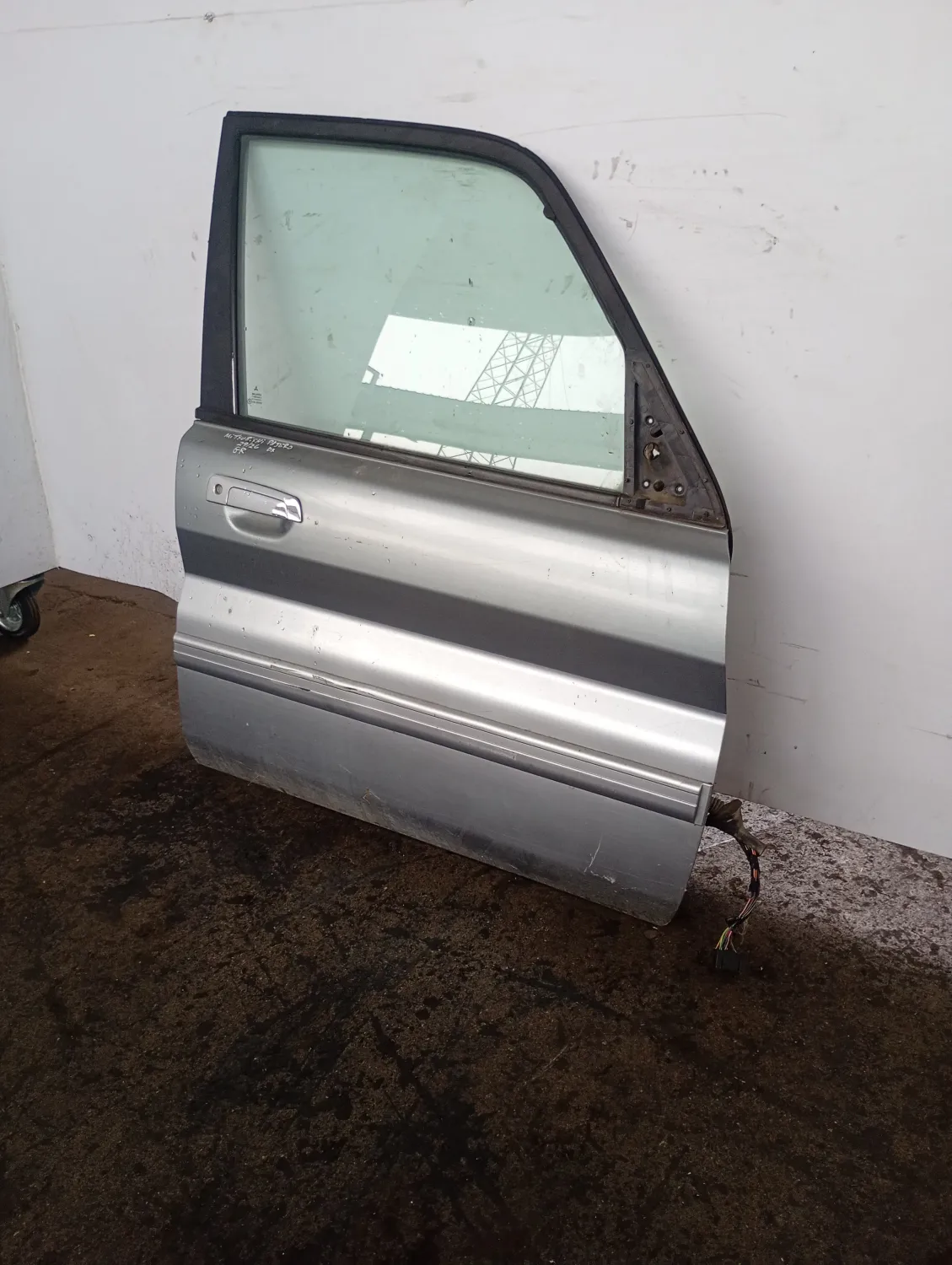 Porta anteriore destra Mitsubishi Pajero Pinin (1999 – 2006) 1.8 84 KW benzina MR566672 4G93
