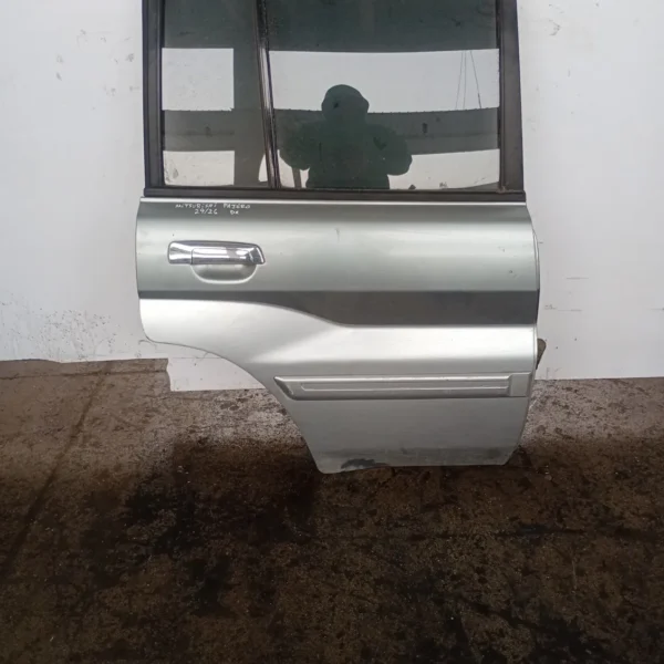 Porta posteriore destra Mitsubishi Pajero Pinin (1999 – 2006) 1.8 84 KW benzina MR566678 4G93