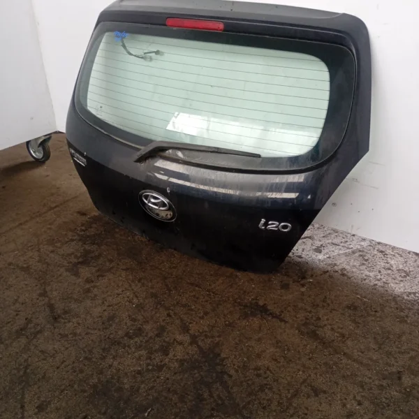 Portellone post. Hyundai I20 (2009 – 2011) 1.3 57 KW benzina 737001J060 G4LA