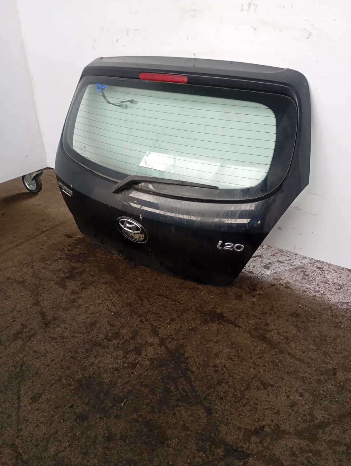Portellone post. Hyundai I20 (2009 – 2011) 1.3 57 KW benzina 737001J060 G4LA