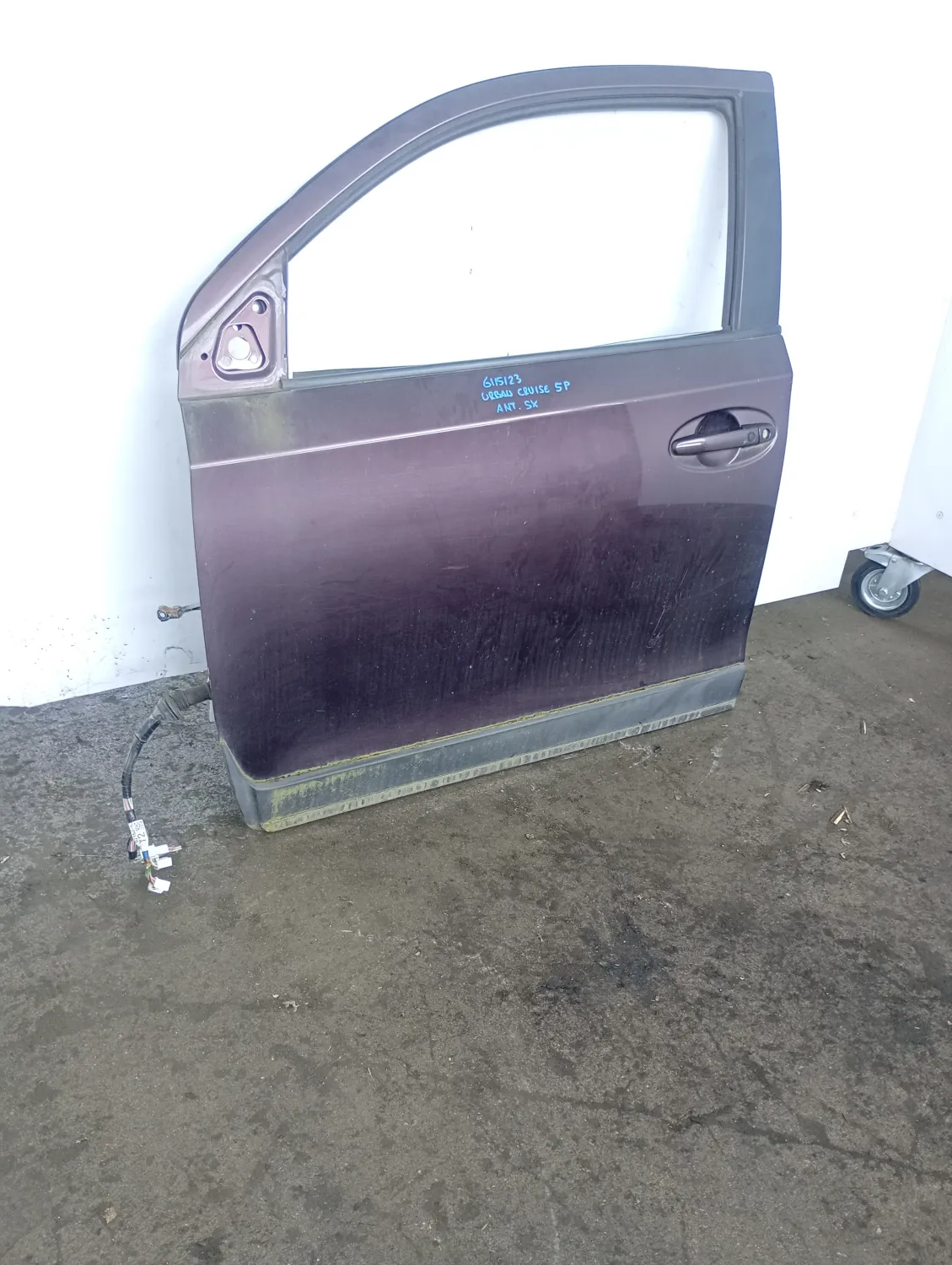 Porta anteriore sinistra Toyota Urban Cruiser (2009 – 2014) 1.3 74 KW benzina 6700252430 1NR FE