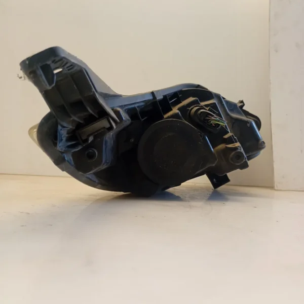 Faro ant. sinistra Ford Fiesta (2008 – 2013) 1.2 60 KW benzina 1740028 SNJB