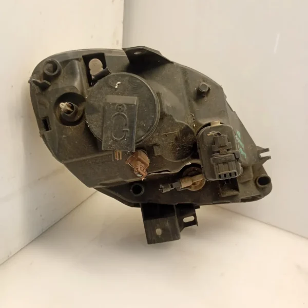 Faro ant. sinistra Renault Kangoo (2003 – 2009) 1.5 50 KW diesel 260602103R K9KV7