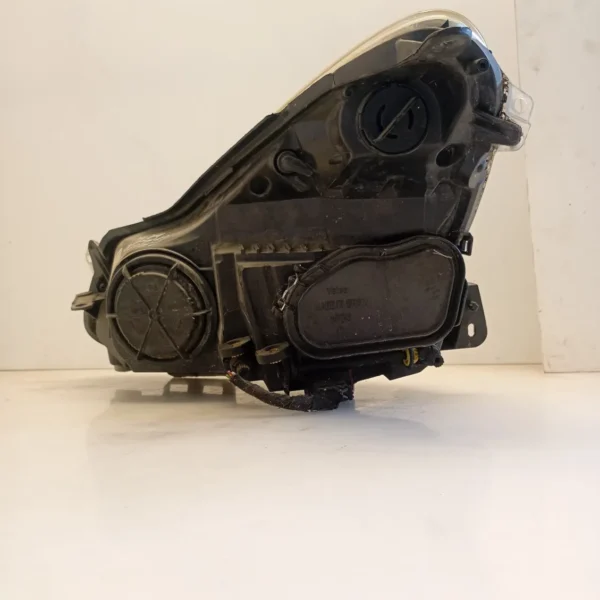 Faro ant. destra Opel Corsa (2006 – 2011) 1.3 55 KW diesel 93189366 Z13DTJ