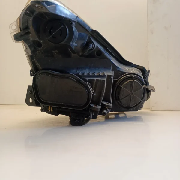 Faro ant. sinistra Opel Corsa (2006 – 2011) 1.3 55 KW diesel 93189365 Z13DTJ
