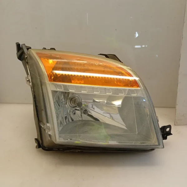 Faro ant. sinistra Ford Fusion (2002 – oggi) 1.4 59 KW benzina 1547725 FXJA