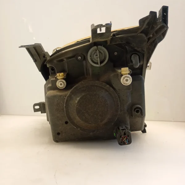 Faro ant. sinistra Ford Fusion (2002 – oggi) 1.4 59 KW benzina 1547725 FXJA