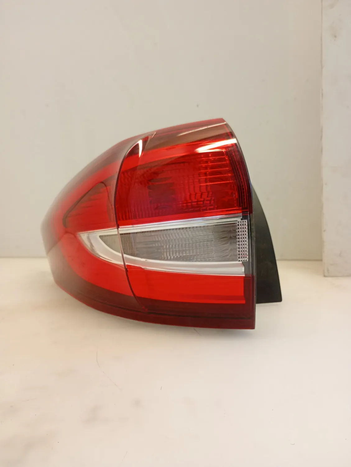 Faro posteriore est. sinistra Ford C-max (2015 – oggi) 1.5 88 KW diesel 2022000 XWDB
