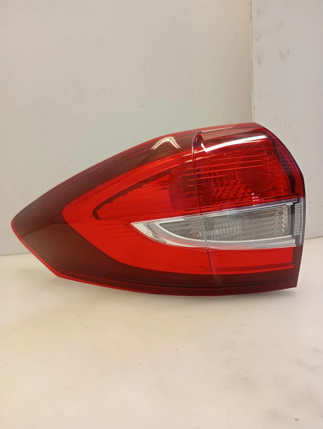 Faro posteriore est. sinistra Ford C-max (2015 – oggi) 1.5 88 KW diesel 2022000 XWDB