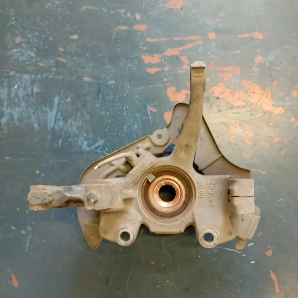 Mozzo anteriore destra Lancia Ypsilon (2015 – 2019) 1.2 51 KW benzina 51785516 169A4000