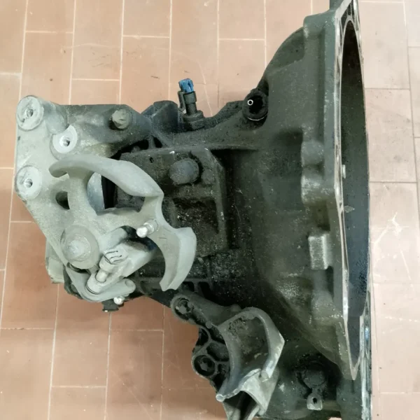 Cambio completo Opel Zafira (2005 – oggi) 1.6 69 KW benzina/metano 93191522 Z16YNG