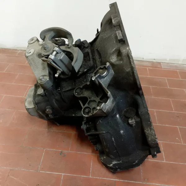 Cambio completo Opel Zafira (2005 – oggi) 1.6 69 KW benzina/metano 93191522 Z16YNG
