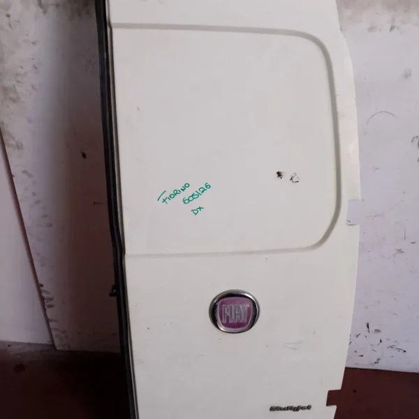 Battente post. destra Fiat Fiorino (2007 – 2016) 1.3 55 KW diesel 1393312080 199A9000