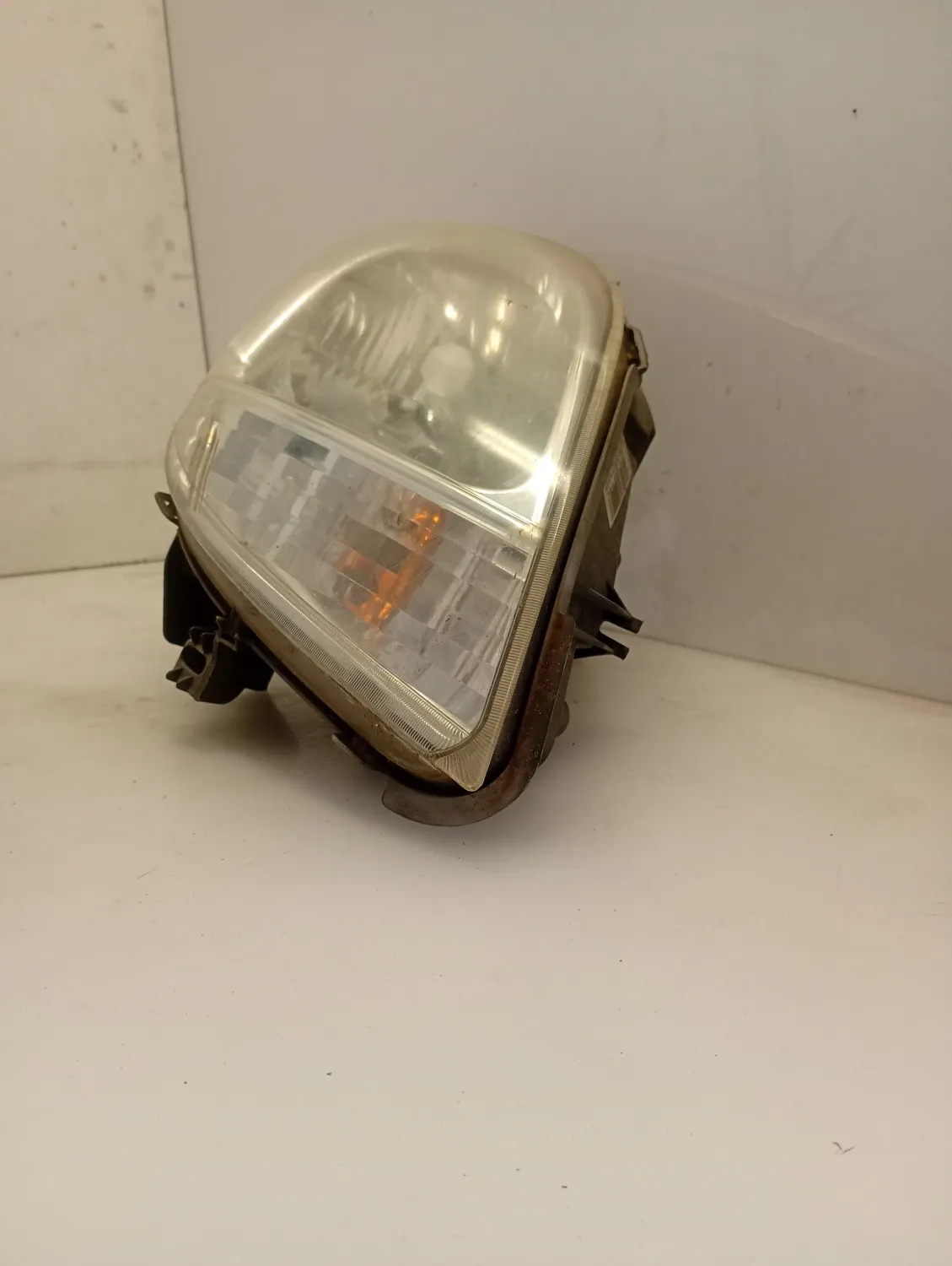 Faro ant. destra Renault Kangoo (2003 – 2009) 1.5 50 KW diesel 260104911R K9KV7