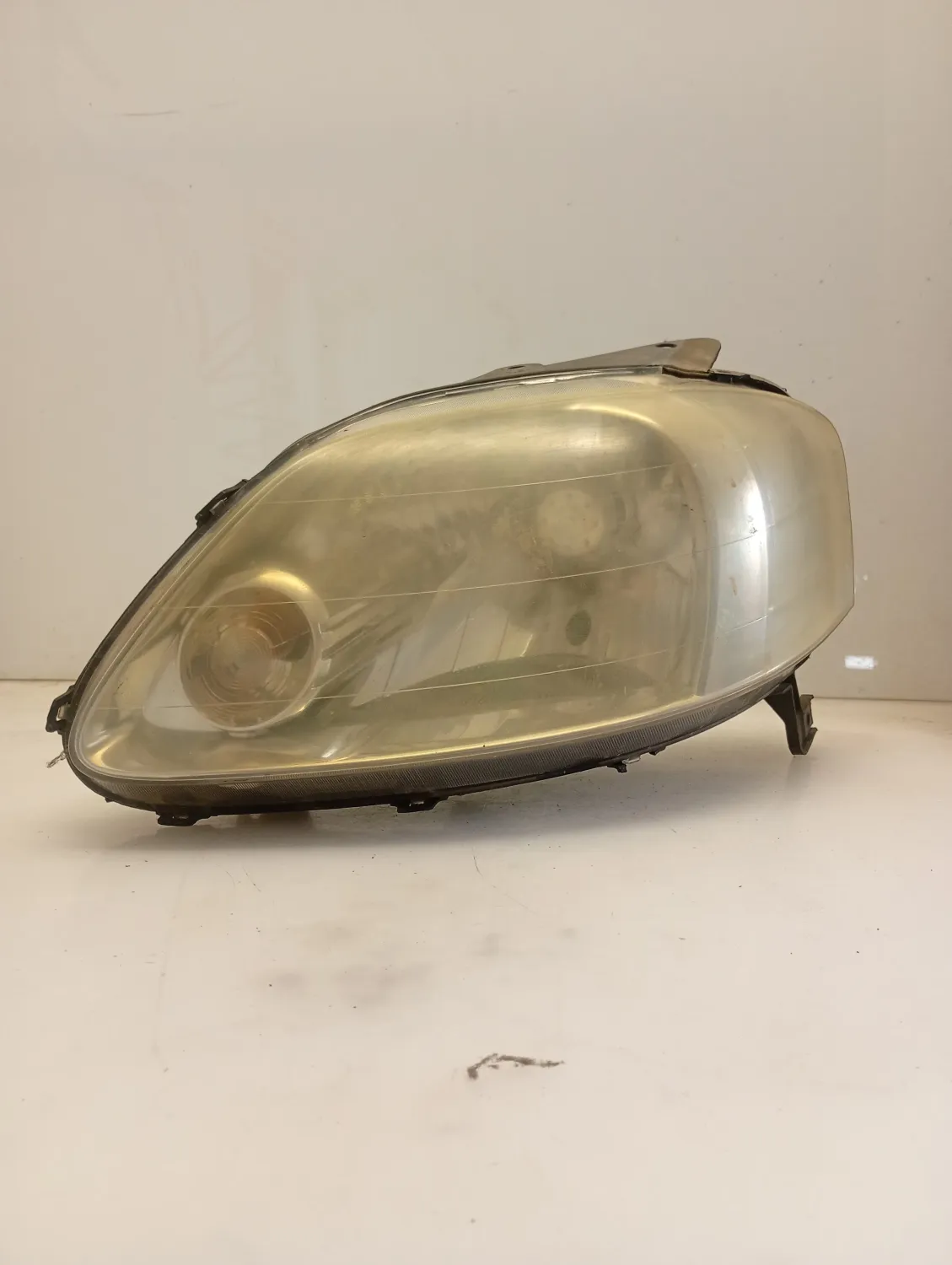 Faro ant. sinistra Volkswagen Fox (2005 – 2011) 1.4 51 KW diesel 5Z1941005A BNM