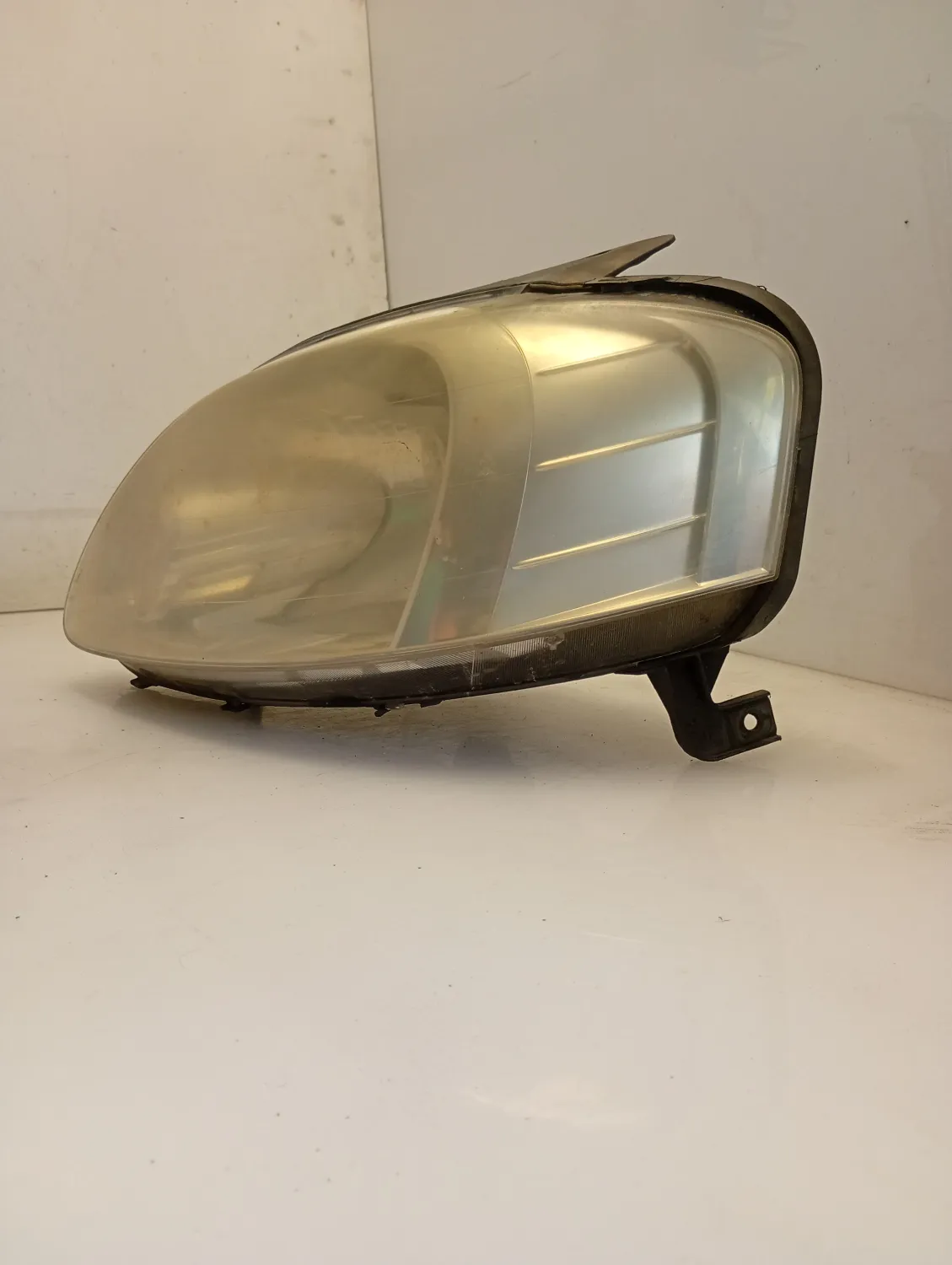 Faro ant. sinistra Volkswagen Fox (2005 – 2011) 1.4 51 KW diesel 5Z1941005A BNM