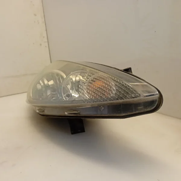 Faro ant. destra Ford Fiesta (2008 – 2013) 1.2 60 KW benzina 1740029 SNJB