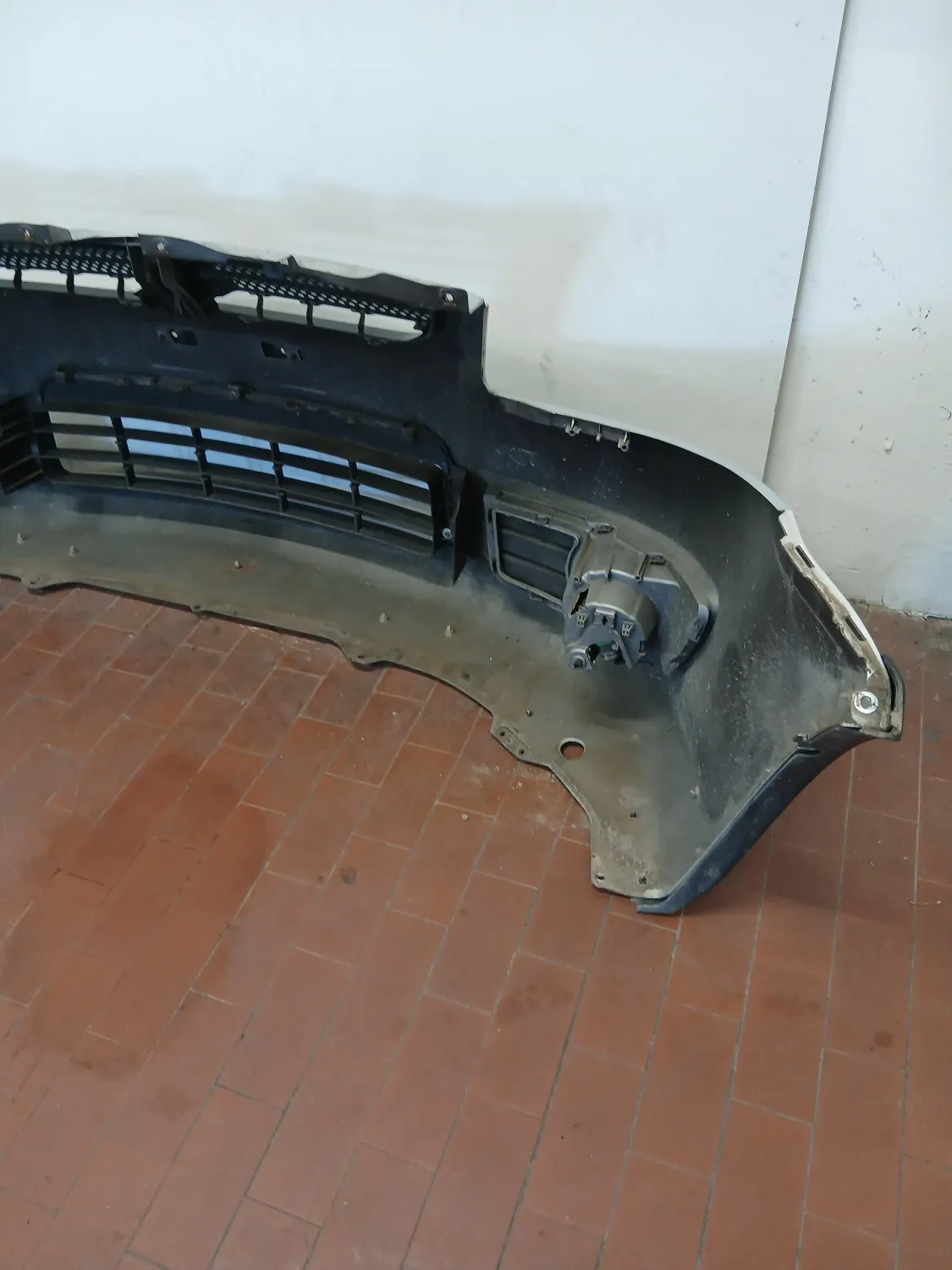 Paraurti anteriore Suzuki Sx4 4×4 (2006 – 2015) 1.6 79 KW benzina 7171179J00799 M16A