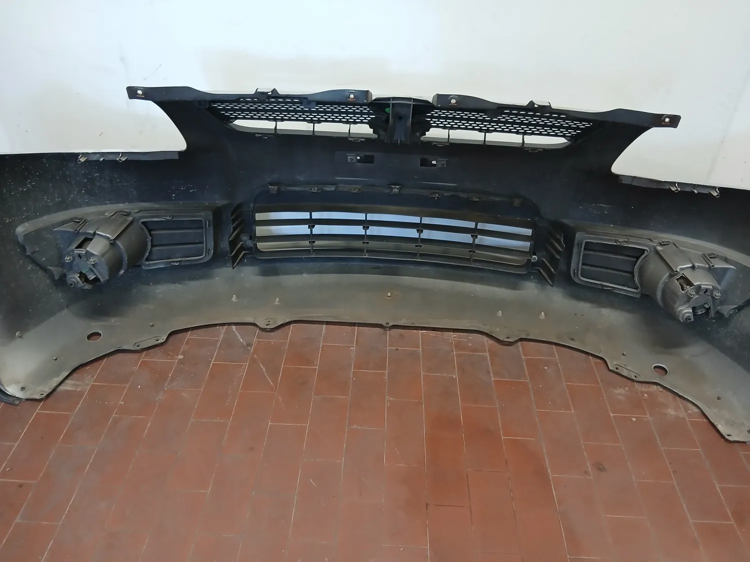 Paraurti anteriore Suzuki Sx4 4×4 (2006 – 2015) 1.6 79 KW benzina 7171179J00799 M16A