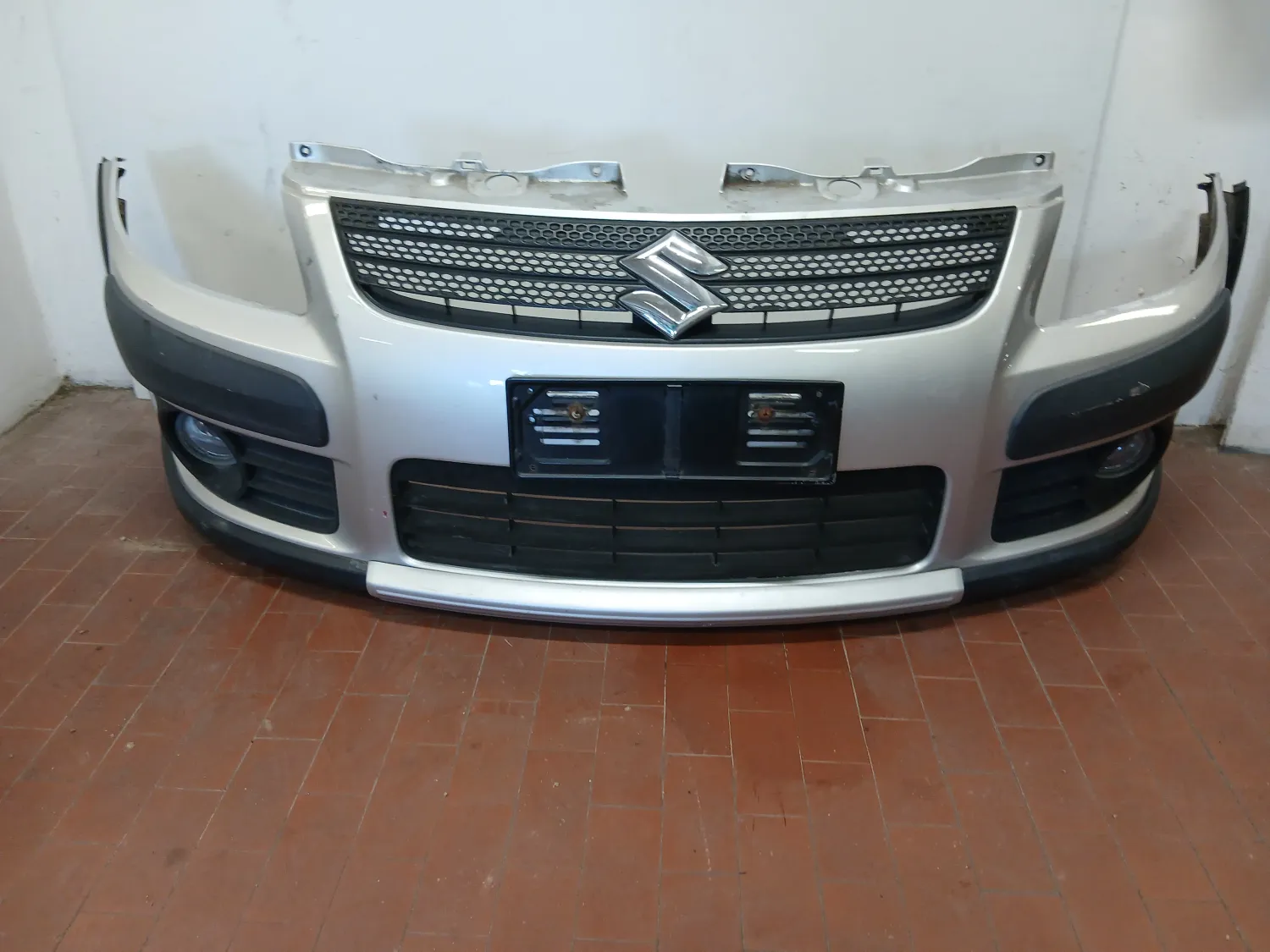 Paraurti anteriore Suzuki Sx4 4×4 (2006 – 2015) 1.6 79 KW benzina 7171179J00799 M16A
