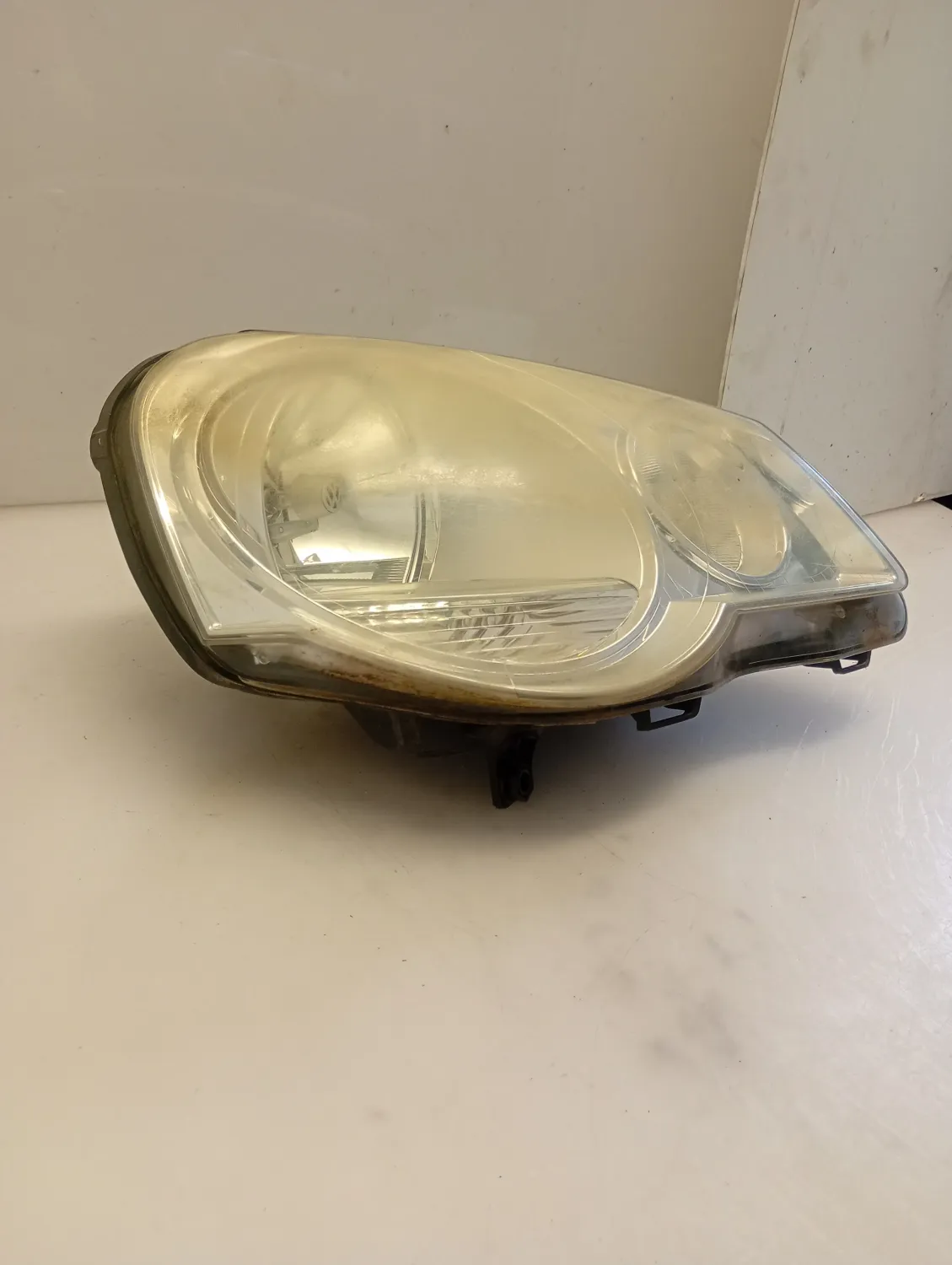 Faro ant. destra Volkswagen Polo (2005 – oggi) 1.2 47 KW benzina 6Q1941008AT BME